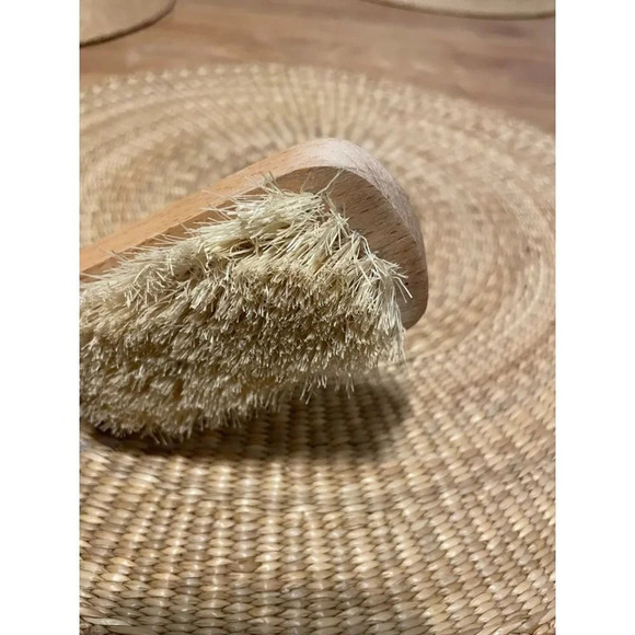 CREMO Men's Beard Brush - Picture 7 of 8